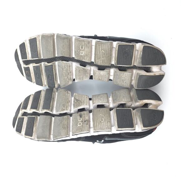 ON CLOUD V2 Running Shoe Black White Sneaker Trainers Sporty Athletic Athleisure - Picture 8 of 9